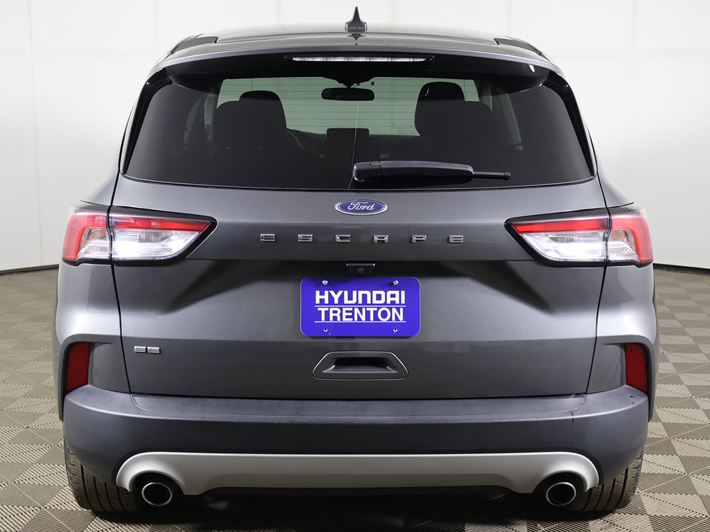 Used 2022 Ford Escape SE w/ Convenience Package FWD image 10
