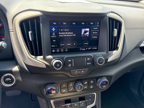 Certified 2024 GMC Terrain Denali w/ Denali Premium Package AWD/4WD image 20