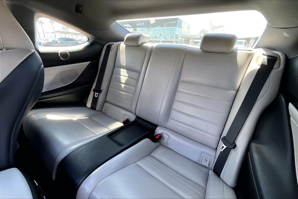 Used 2015 Lexus RC 350 w/ Luxury Package RWD image 15