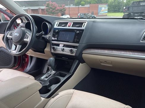 Used 2016 Subaru Outback 2.5i Limited AWD/4WD image 27
