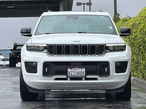 Used 2021 Jeep Grand Cherokee L Overland w/ Luxury Tech Group IV AWD/4WD image 10