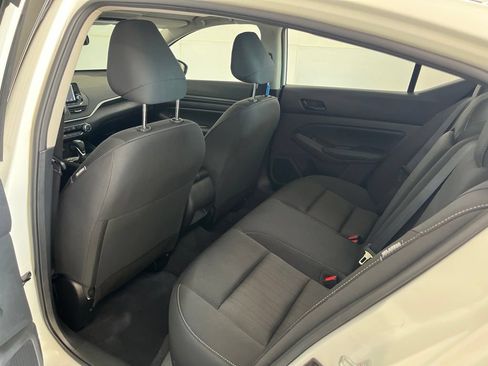 Used 2024 Nissan Altima 2.5 S FWD image 23