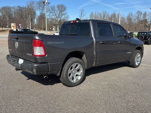 Used 2022 RAM 1500 Big Horn AWD/4WD image 3