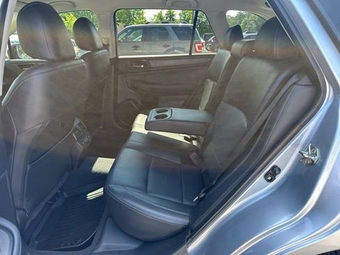 Used 2019 Subaru Outback 2.5i Limited AWD/4WD image 11