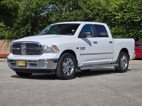 Used 2015 RAM 1500 Lone Star RWD image 7
