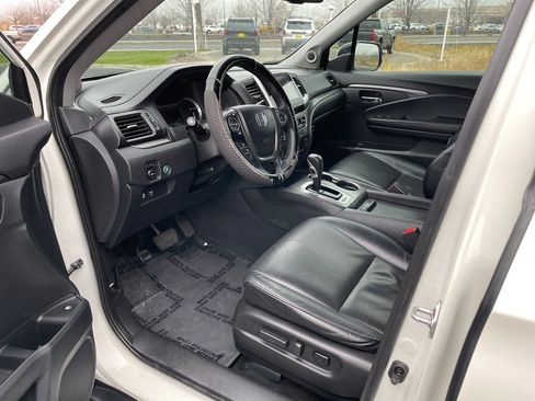 Used 2017 Honda Ridgeline RTL-T image 12