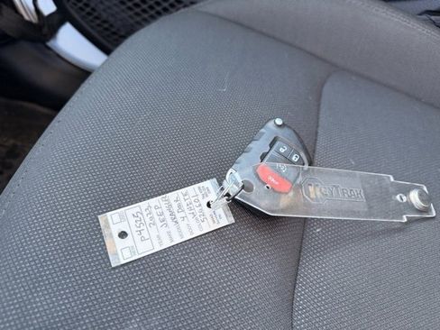 Used 2023 Jeep Wrangler Willys image 27