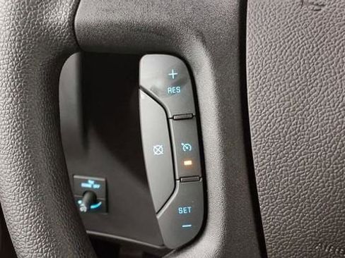 Used 2025 Chevrolet Express 3500 Work Van w/ Driver Convenience Package image 35