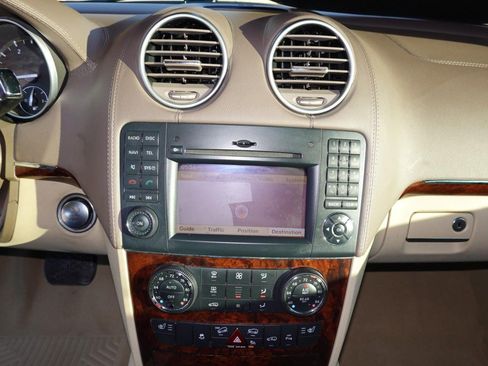 Used 2012 Mercedes-Benz GL 320 BlueTEC 4MATIC image 14