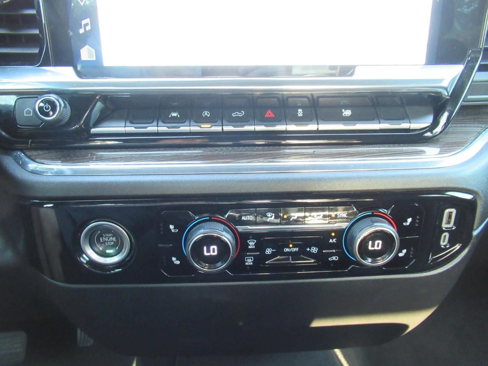 Used 2024 Chevrolet Silverado 1500 RST w/ Protection Package AWD/4WD image 28