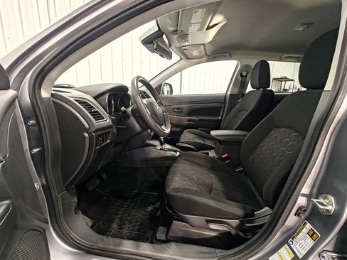 Used 2023 Mitsubishi Outlander Sport ES AWD/4WD image 29