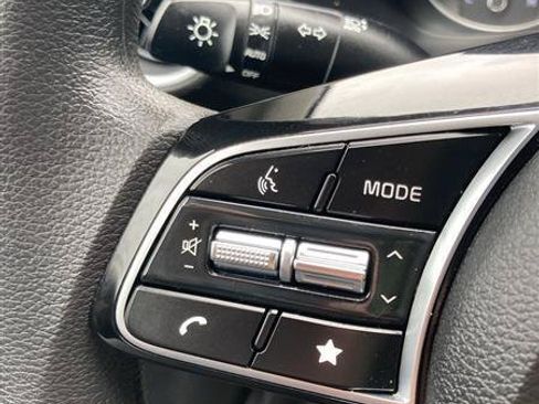 Used 2022 Kia Forte LXS w/ LXS Technology Package FWD image 15