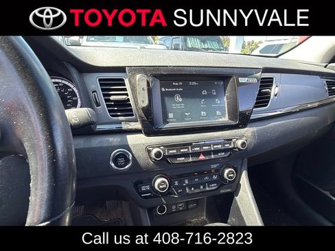 Used 2019 Kia Niro EX FWD image 5