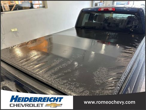 Used 2018 Chevrolet Silverado 1500 LT w/ All Star Edition AWD/4WD image 38