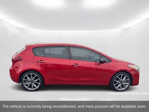 Used 2017 Kia Forte SX FWD image 4