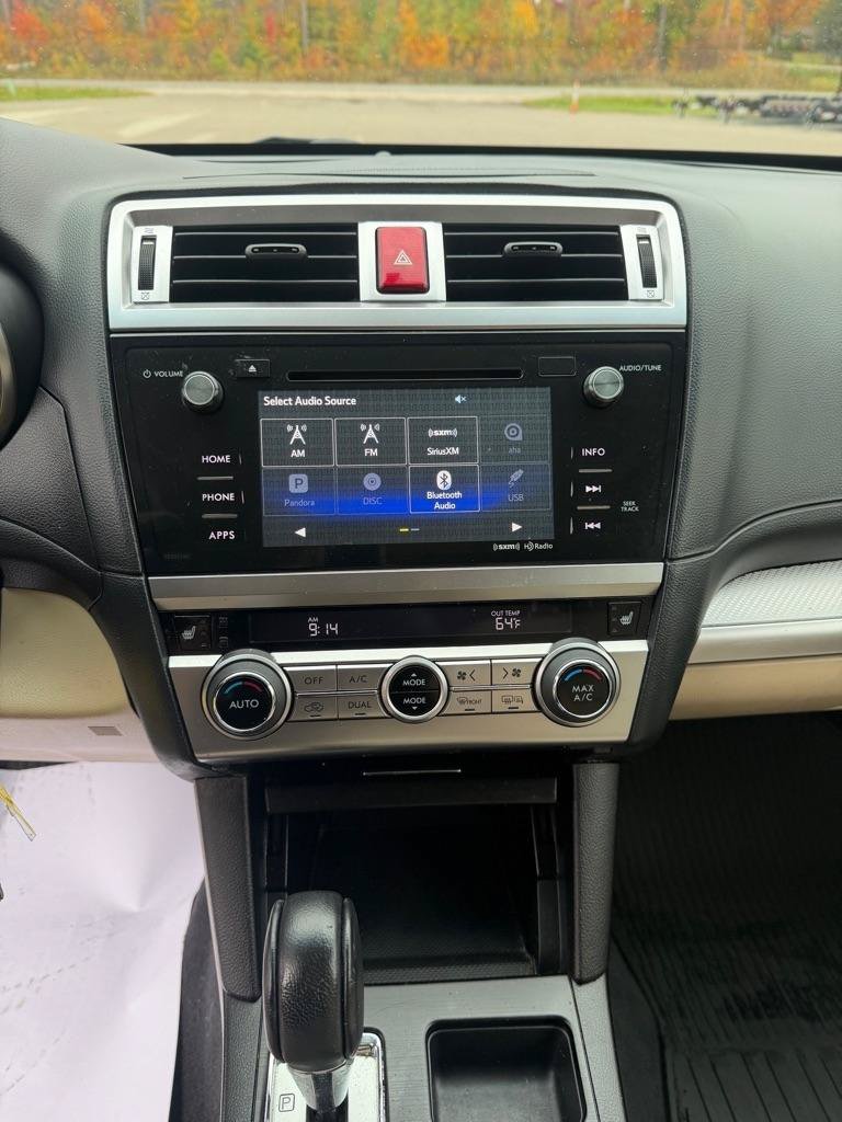 Used 2017 Subaru Outback 2.5i Premium AWD/4WD image 12