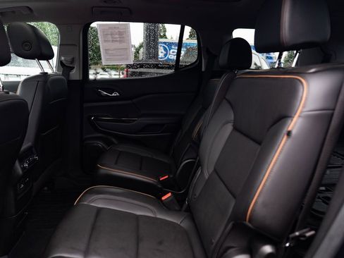 Used 2021 GMC Acadia AT4 image 22