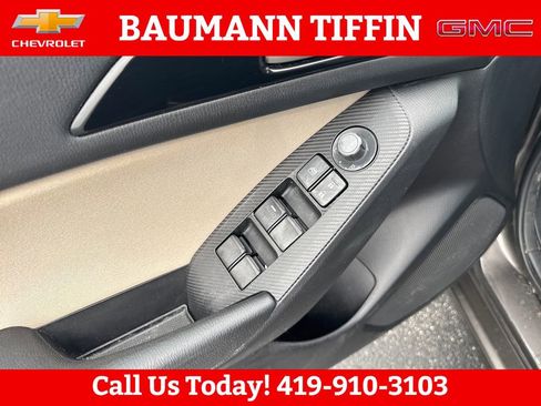 Used 2014 MAZDA MAZDA3 i Sport FWD image 19