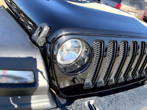 Used 2023 Jeep Wrangler Unlimited Sport image 28