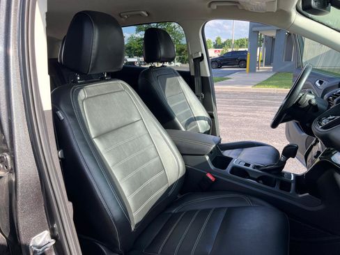 Used 2017 Ford Escape Titanium FWD image 30