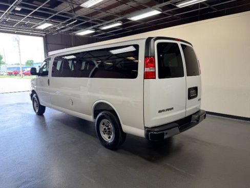 Used 2025 GMC Savana 3500 LT w/ LT Preferred Equipment Group RWD image 2