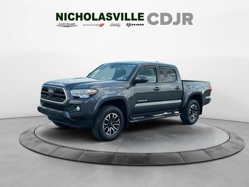 Used 2019 Toyota Tacoma SR5 AWD/4WD image 1