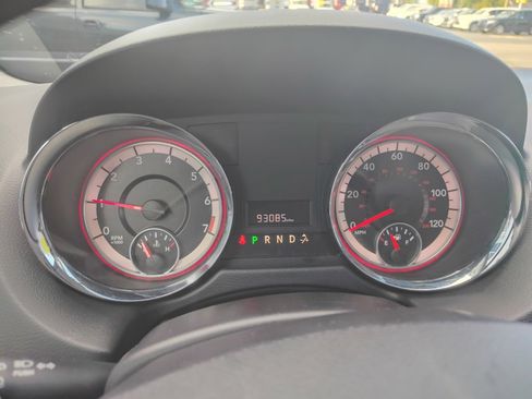 Used 2016 Dodge Grand Caravan SE w/ Quick Order Package 29E SE image 12