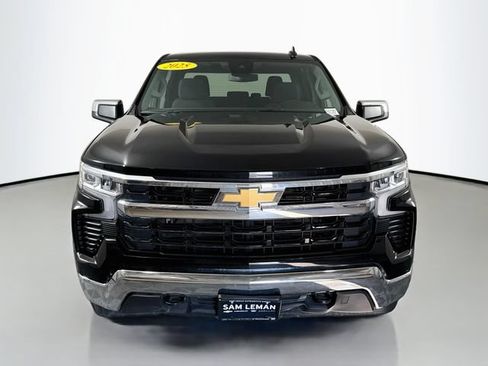 Used 2025 Chevrolet Silverado 1500 LT AWD/4WD image 2