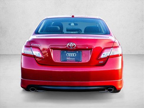 Used 2011 Toyota Camry SE image 6