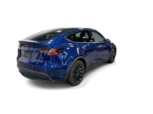 Certified 2021 Tesla Model Y Long Range AWD/4WD image 6