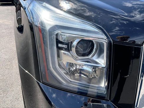 Used 2016 GMC Yukon XL Denali w/ Open Road Package image 27