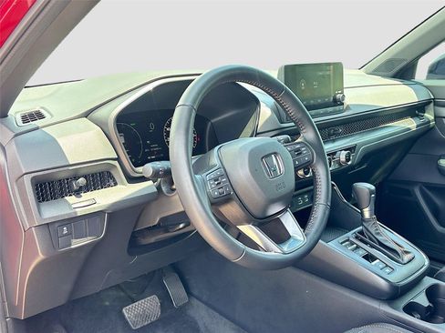 Used 2025 Honda CR-V Sport image 9