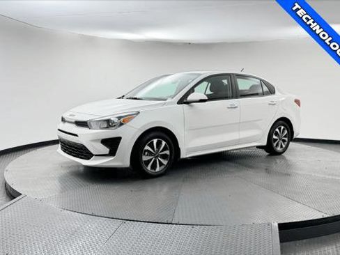 Used 2023 Kia Rio S w/ Technology Package FWD image 2