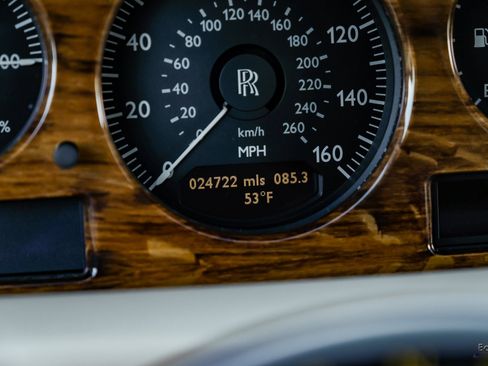 Used 2014 Rolls-Royce Phantom Sedan image 74