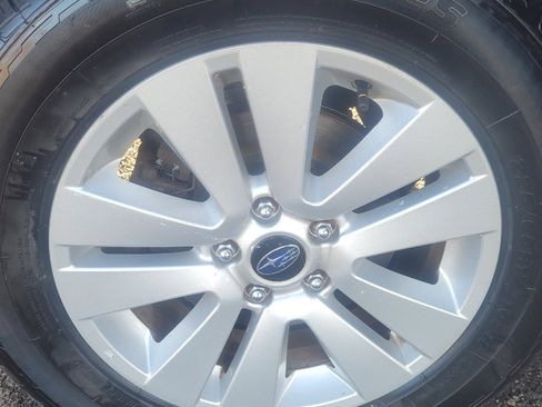 Used 2018 Subaru Outback 2.5i Premium image 40