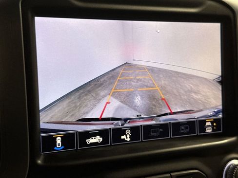 Used 2021 GMC Sierra 2500 SLT w/ SLT Convenience Package image 15