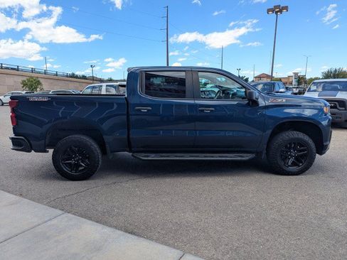 Used 2019 Chevrolet Silverado 1500 Custom Trail Boss w/ Custom Convenience Package AWD/4WD image 6