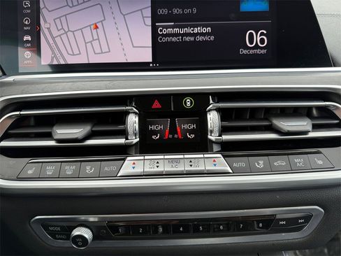 Used 2021 BMW X7 xDrive40i w/ Cold Weather Package image 14