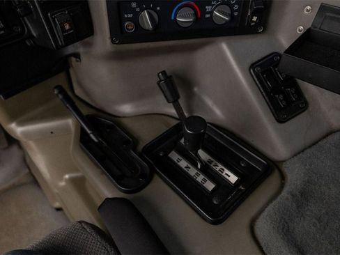 Used 1996 HUMMER H1 4-Door Hard Top image 32