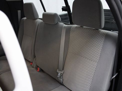 Used 2012 Toyota Tundra 4x4 Double Cab image 21