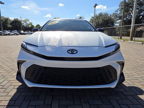 Certified 2025 Toyota Camry SE image 2