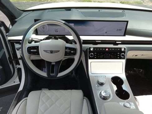 Used 2025 Genesis GV80 3.5T Prestige AWD/4WD image 14