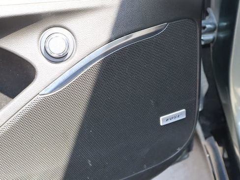 Used 2022 Buick Enclave Essence w/ Experience Buick Package FWD image 24