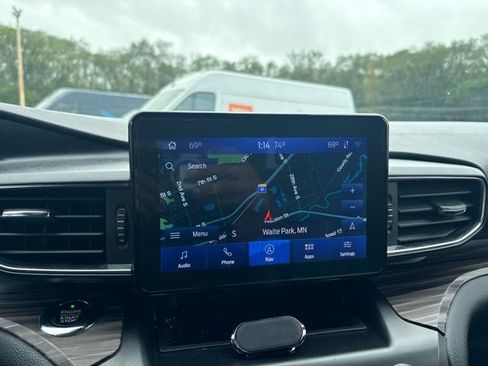 Used 2020 Ford Explorer Limited AWD/4WD image 20