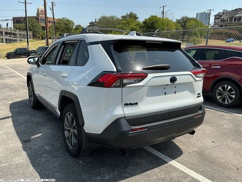 Used 2024 Toyota RAV4 XLE Premium AWD/4WD image 4