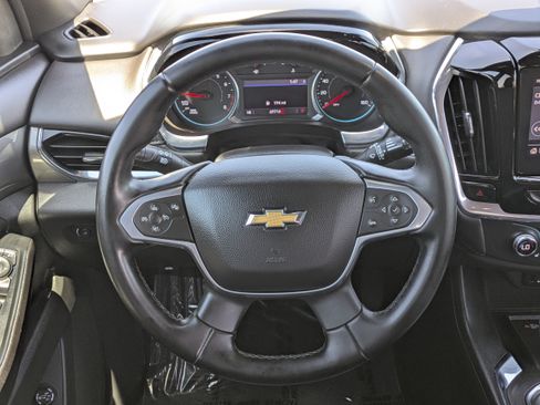 Used 2023 Chevrolet Traverse LT FWD image 22