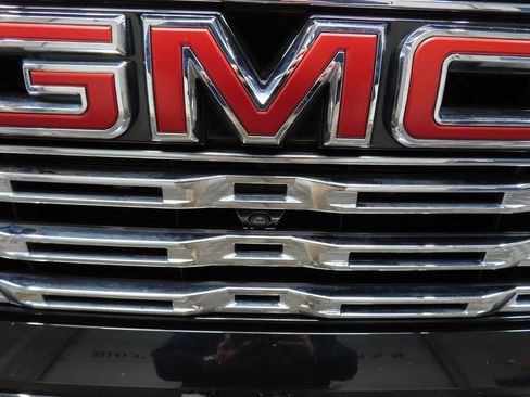 Used 2023 GMC Canyon Denali image 48