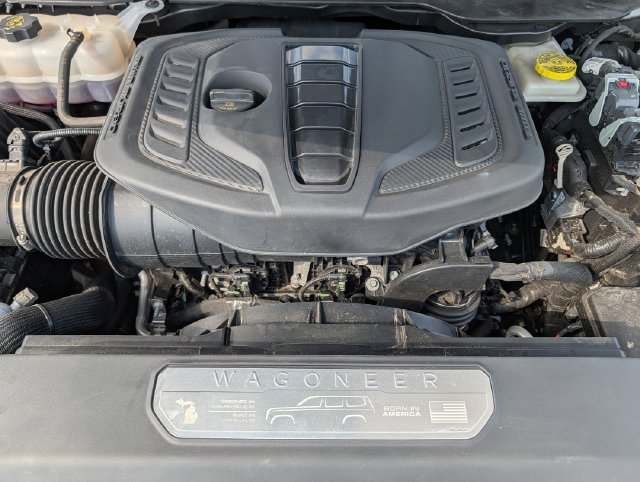 Used 2024 Jeep Wagoneer L Series II RWD image 29