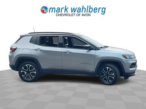 Used 2023 Jeep Compass Limited AWD/4WD image 9