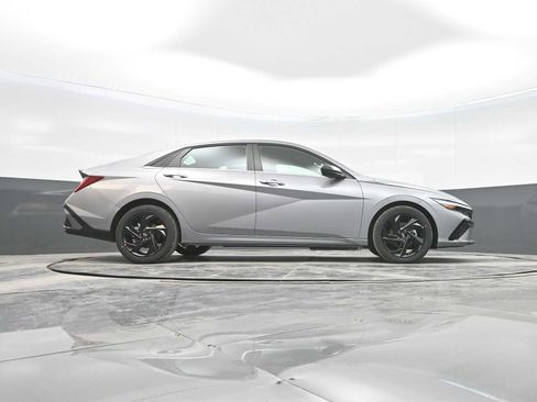 New 2026 Hyundai Elantra SEL Sport Premium image 30